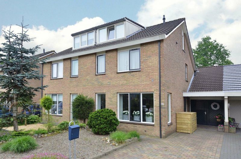 J.A. Middelhuisstraat 45