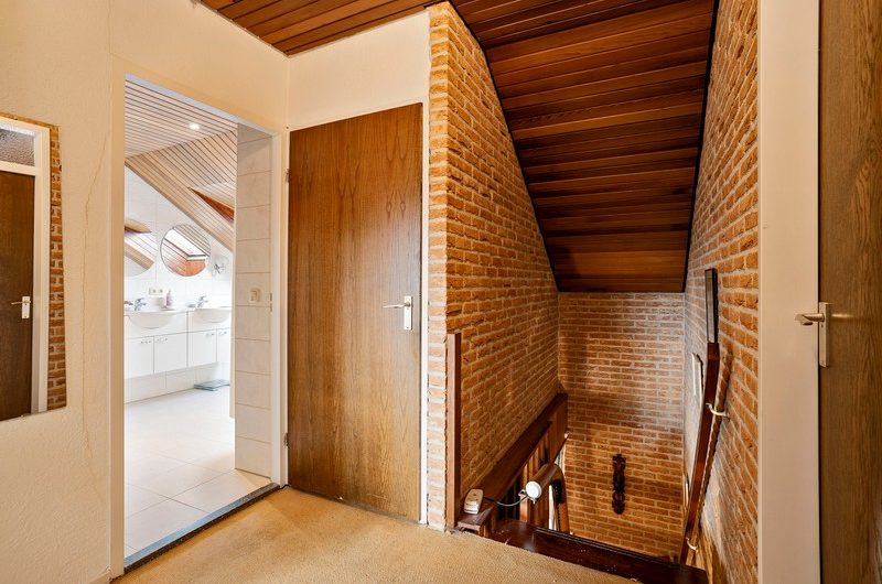 Herman van der Haarstraat 1