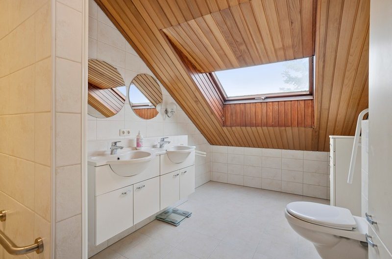 Herman van der Haarstraat 1