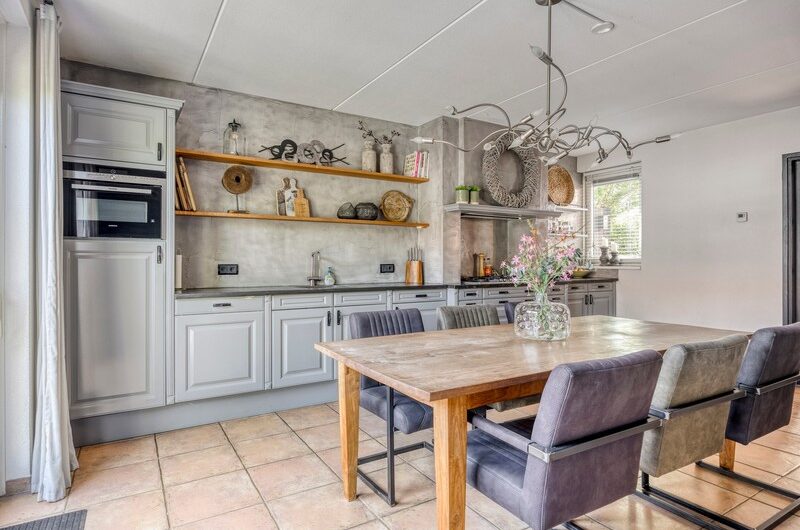 Ten Vaarwerkstraat 12