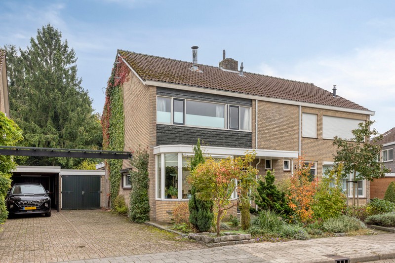 Pastoor Brandsmastraat 4, Haaksbergen